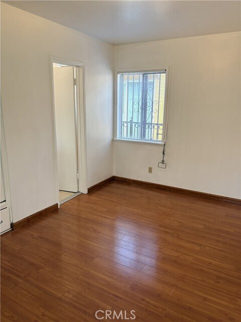 Foto del edificio - 1715 W Olympic Blvd