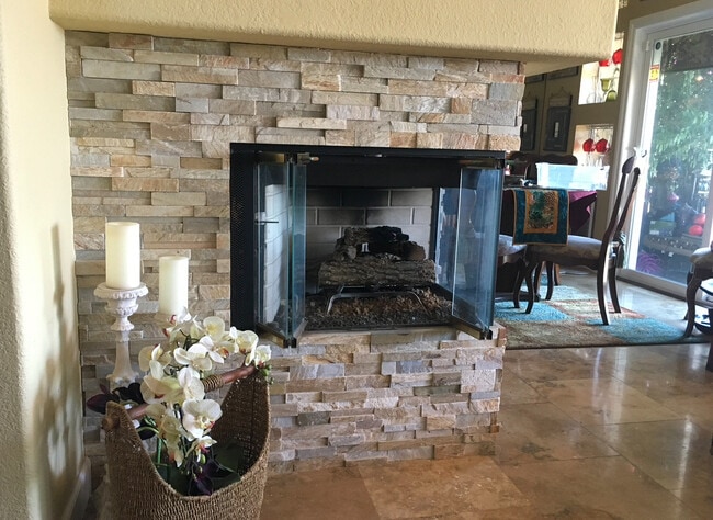 Foto del edificio - 703 Via Presa