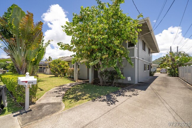 Foto del edificio - Beautiful and Large 3 bedroom 2.5 bath SFH...