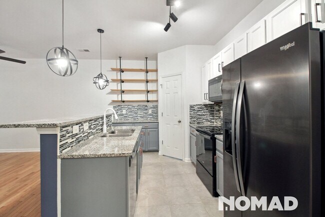 Building Photo - Cozy & Spacious 3BR Townhome in Atlanta