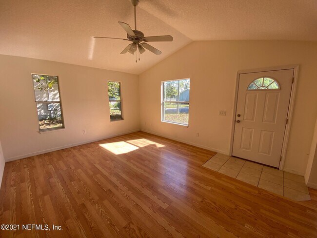 Foto del edificio - 908 Helen St