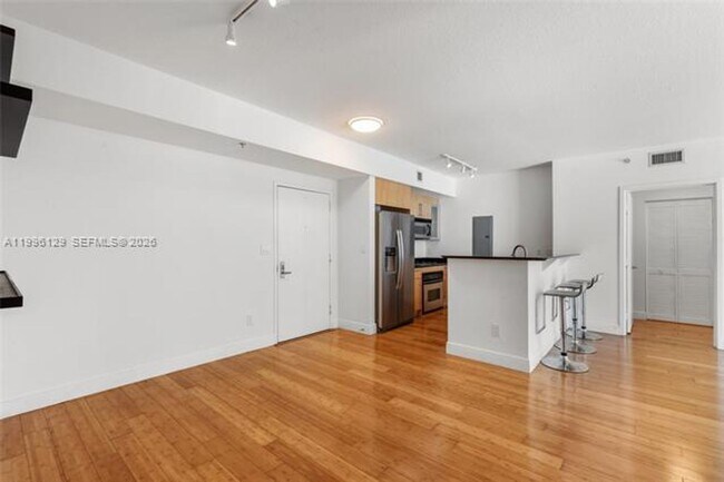 Building Photo - 335 S Biscayne Blvd