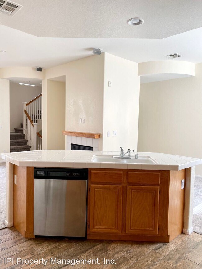 Foto del edificio - 2 br, 2.5 bath House - 2817 Escala Circle