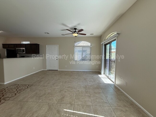 Foto del edificio - 2725 E Mine Creek Rd