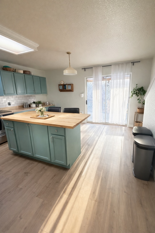 Building Photo - 630 San Augustine Blvd