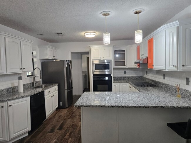 Building Photo - 8028 Bandye Ln