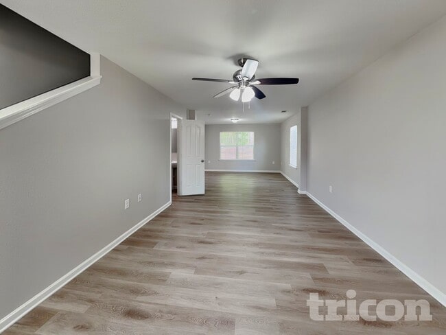 Building Photo - 4936 Broad Leaf Ct