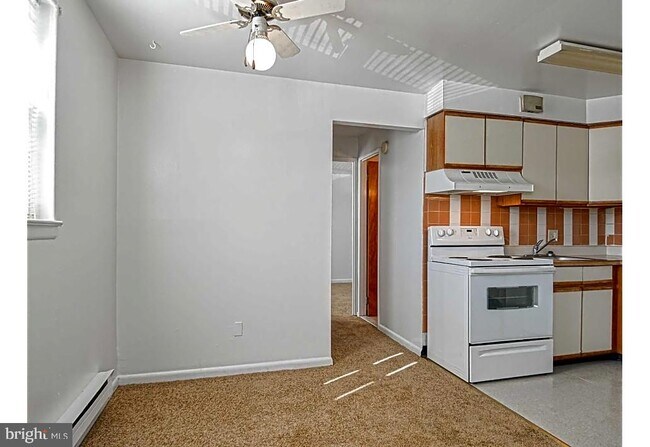 Building Photo - 13659 Philmont Ave