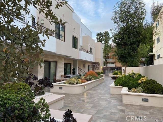 Building Photo - 2428 E Del Mar Blvd