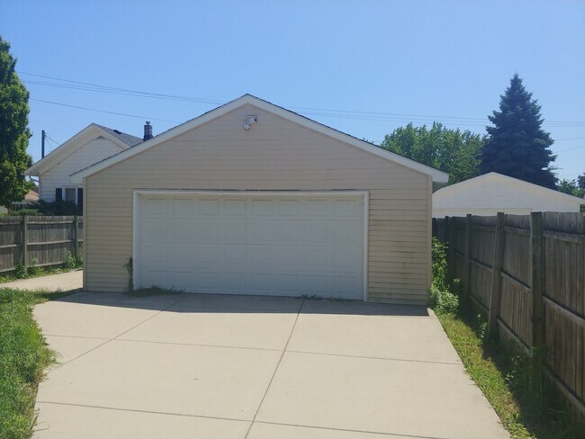 Foto del edificio - Spacious Home in the heart of Kenosha