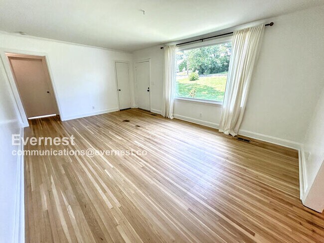 Foto del edificio - 1707 Porter Rd