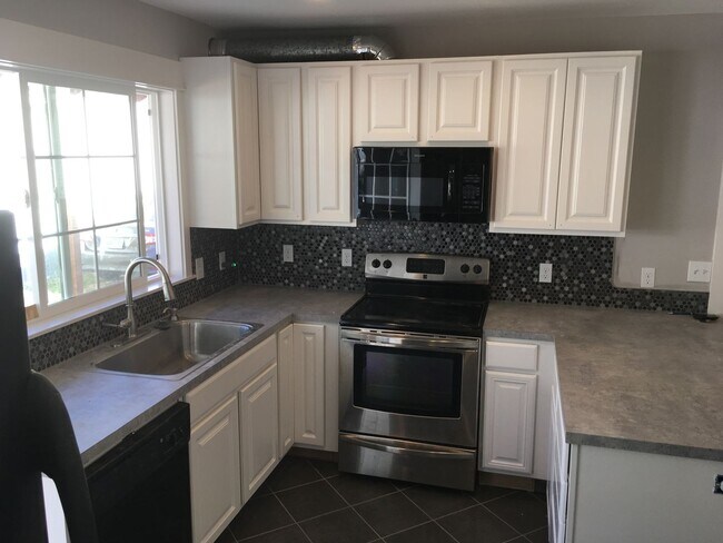 Foto del edificio - Updated 1930s Craftsman Duplex!
