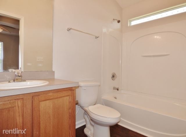 Building Photo - 3 br, 2 bath House - 8543 Julia Marie Cir
