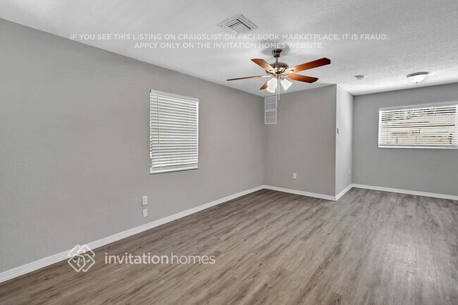 Foto del edificio - 3028 Ridgeway Ave
