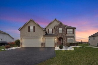 Building Photo - 1592 Little Bear Loop