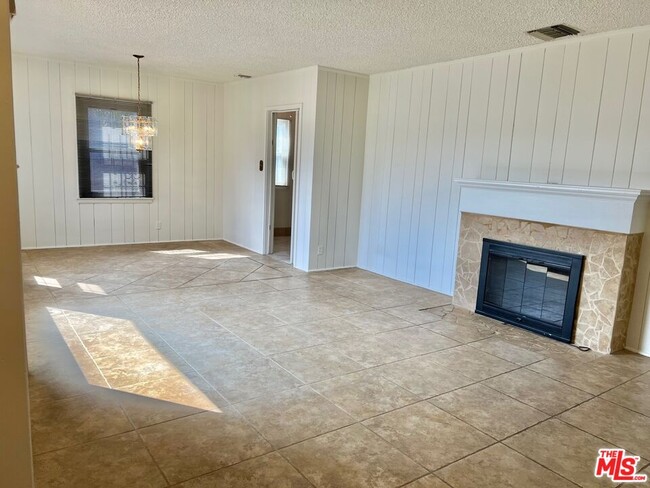 Building Photo - 9621 Haas Ave