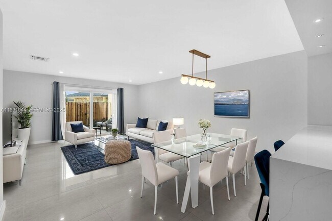 Building Photo - 8443 SW 137th Ave