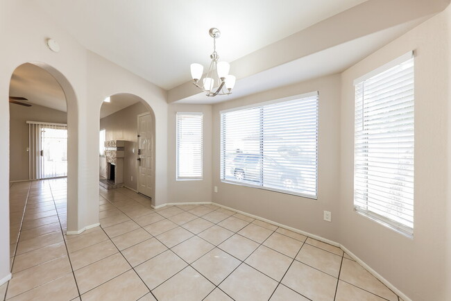 Foto del edificio - 7056 W Eva St