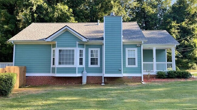 Building Photo - 681 S Evelyn Pl NW