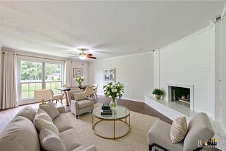 Building Photo - 14634 Dartwood Dr
