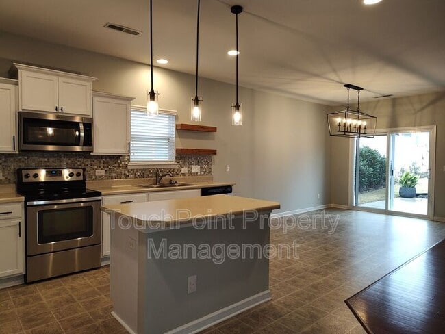 Foto del edificio - 13415 Hunting Birds Ln