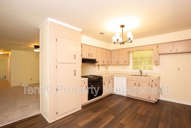 Building Photo - 3795 Meadowlark Dr