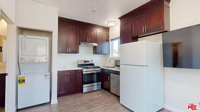 Foto del edificio - 19198 Erwin St