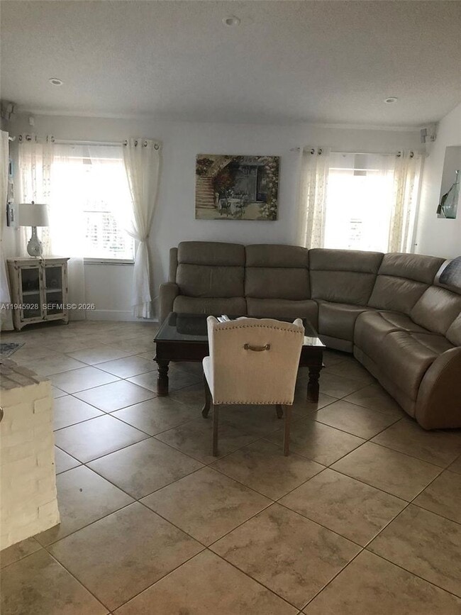 Foto del edificio - 3100 NW 122nd Ave