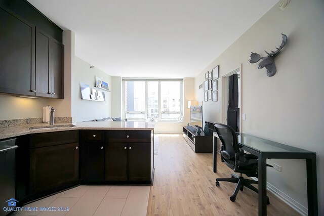 Foto del edificio - 33 W Ontario St