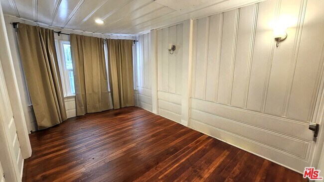 Foto del edificio - 3212 De Witt Dr