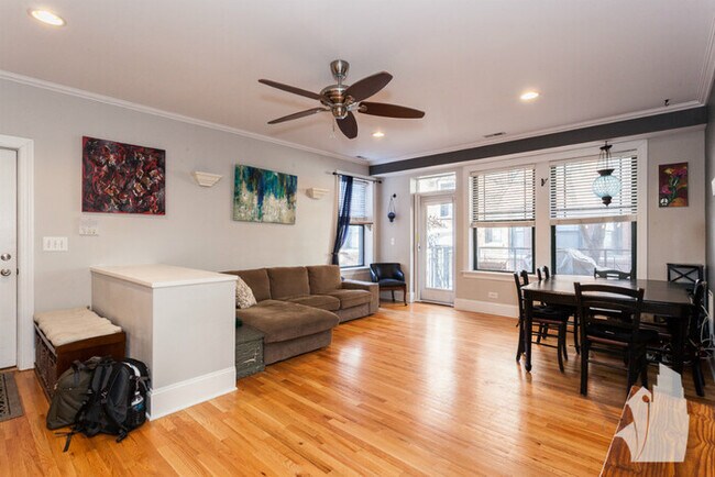 Foto del edificio - Renovated 3 bedroom, 2/5 bathroom condo qu...
