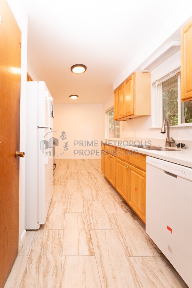 Foto del edificio - 13033 27th Ave NE