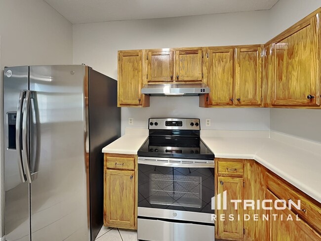 Foto del edificio - 627 Rapids Rd