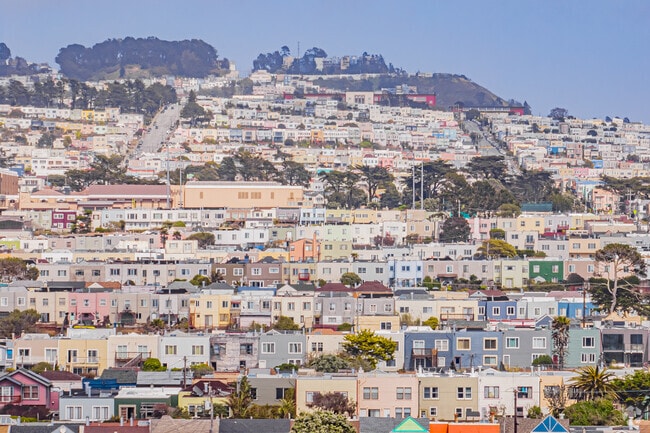 Homes are very similar in the subdivisions of the Outer Sunset.