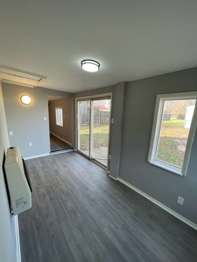 Building Photo - Newly Renovated Columbus Gem with Bright Sunroom and Large Fenced Yard