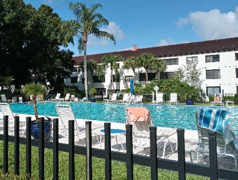 Piscina comunitaria - 2581 Countryside Blvd