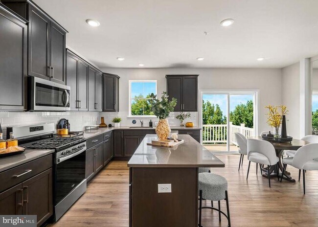 Foto del edificio - 35 E Front St