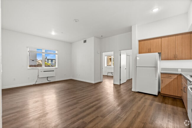 2BR, 1BA - 780SF - Living Room - The Meridian