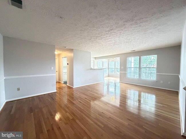 Building Photo - 2408 Autumn Harvest Ct