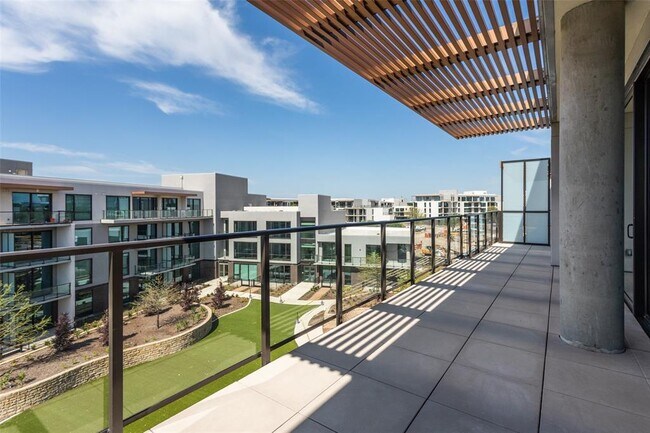 Building Photo - 8209 Southwestern Blvd