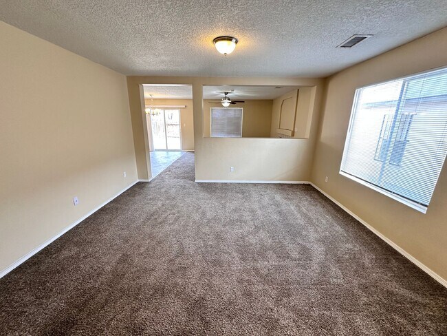 Foto del edificio - 7971 Kyle Rd NW