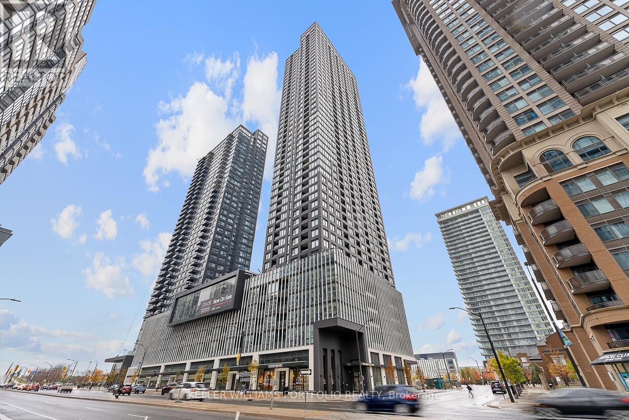 Primary Photo - 395 Square One Dr