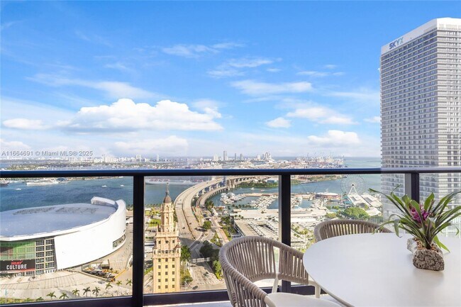 Foto del edificio - 159 NE 6th St