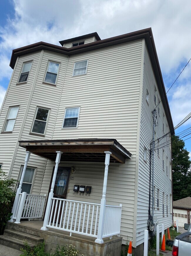 Foto del edificio - 16 Folan Ave