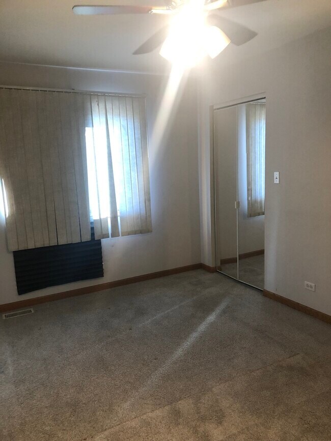Foto del edificio - 4241 Lindenwood Dr
