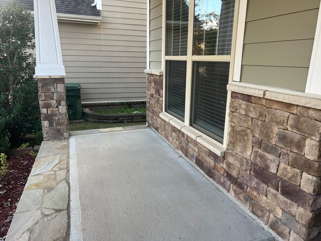 Photo - 2121 Chipley Dr House