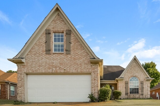 Building Photo - 10279 Green Moss Dr S