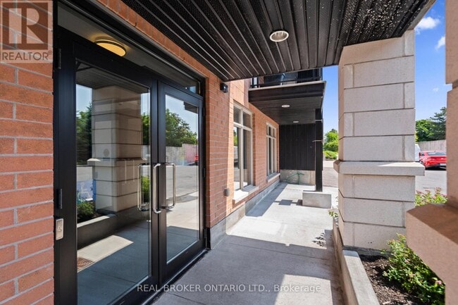 Building Photo - 3684 Fallowfield Rd