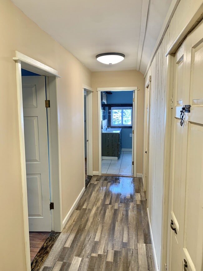 Foto del edificio - 855 Mann Hill Rd