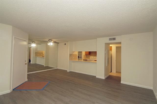 Foto del edificio - 12480 Abrams Rd